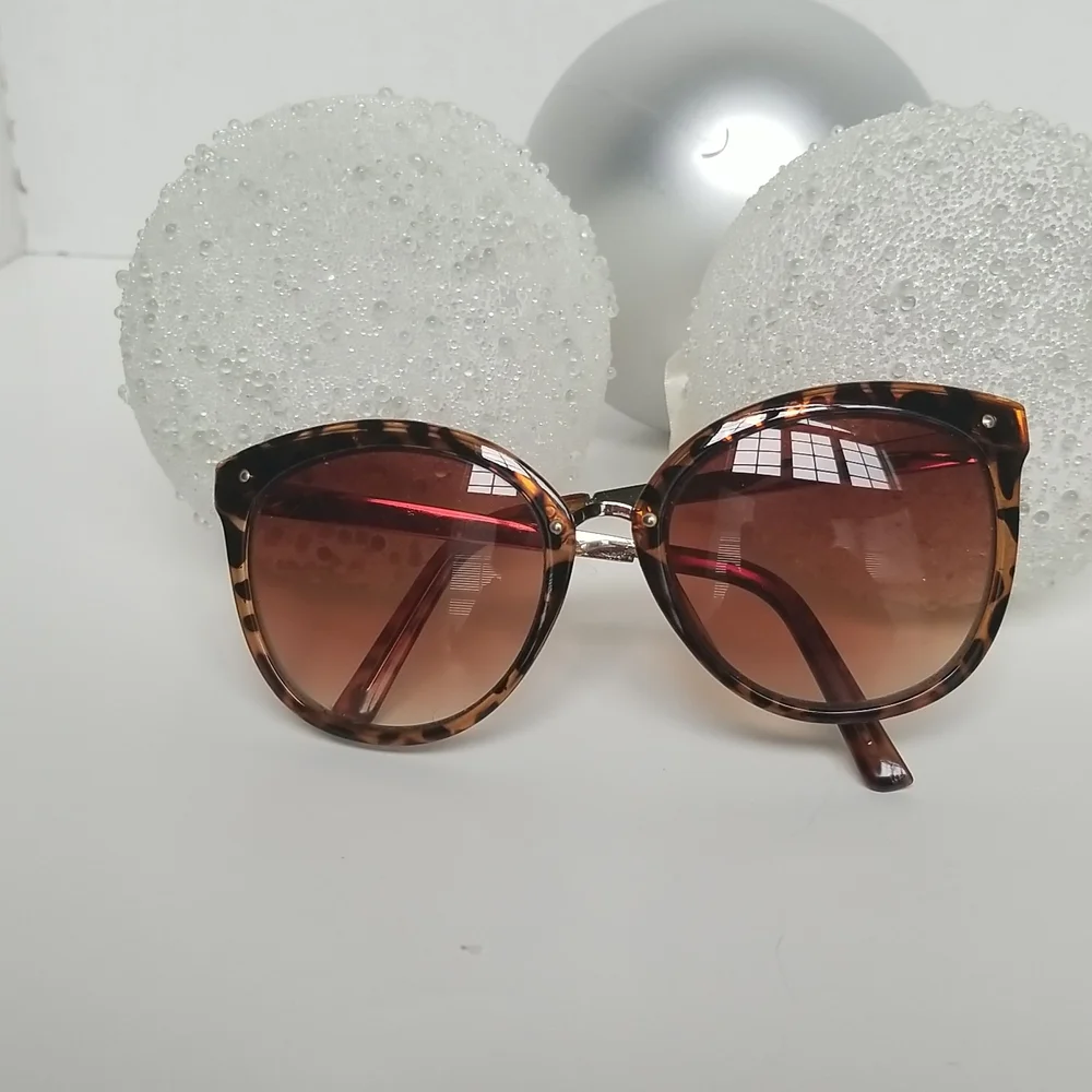 Steve Madden Tortoise Sunglasses